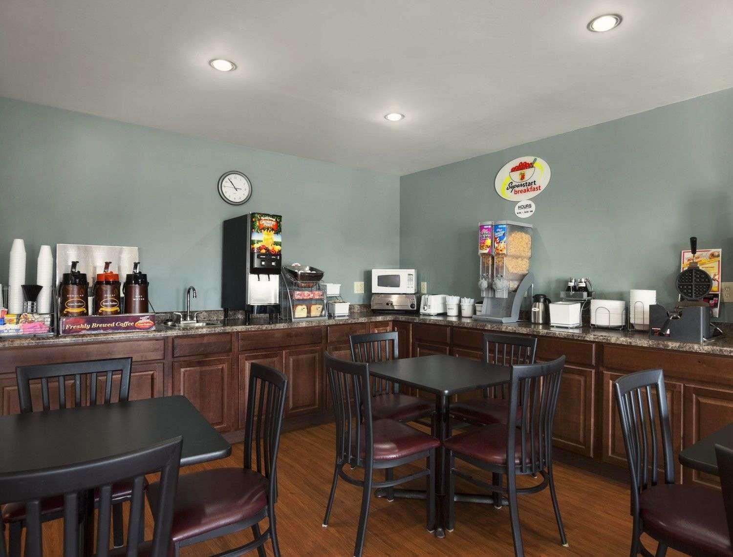 Super 8 By Wyndham Ia Omaha Ne Area 3*