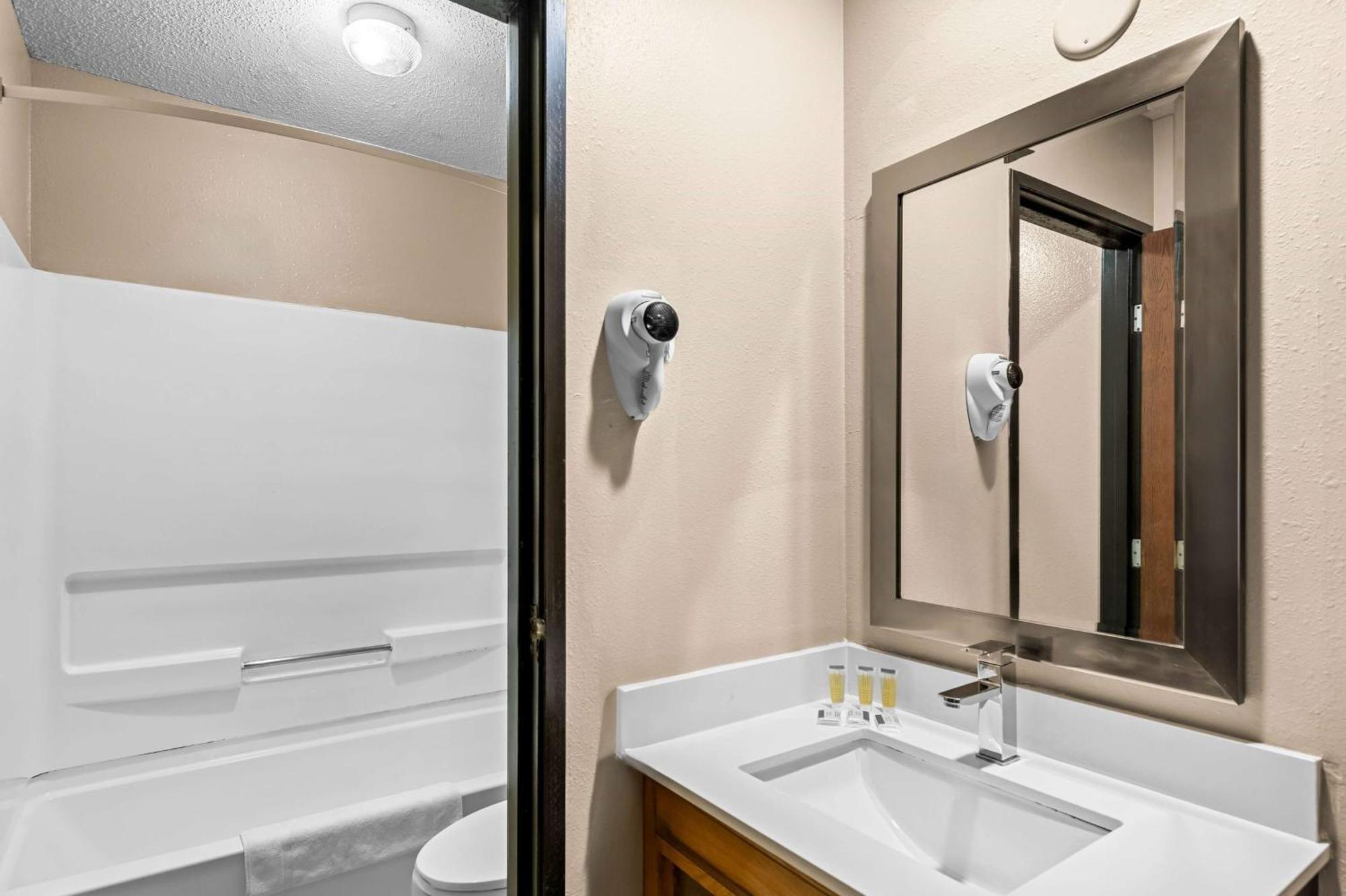 Motel Super 8 By Wyndham Ia Omaha Ne Area 3*