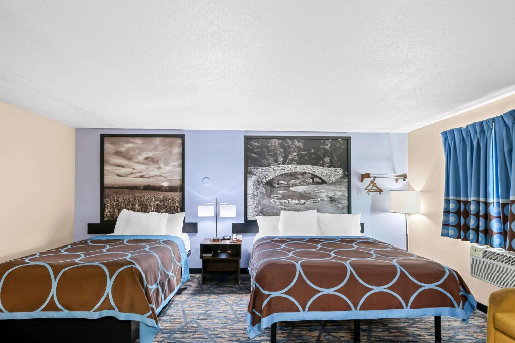 Super 8 By Wyndham Ia Omaha Ne Area Council Bluffs