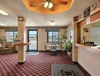 Super 8 By Wyndham Ia Omaha Ne Area Motel Council Bluffs