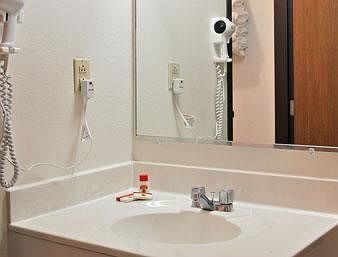 Super 8 By Wyndham Ia Omaha Ne Area