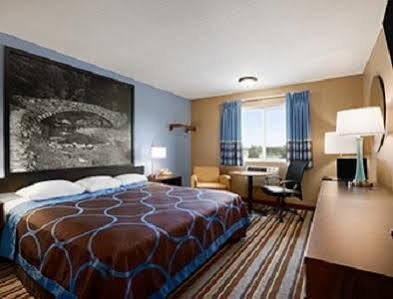 Motel Super 8 By Wyndham Ia Omaha Ne Area Council Bluffs